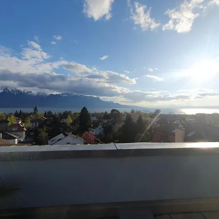 Riviera - Private In A Shared * Vevey