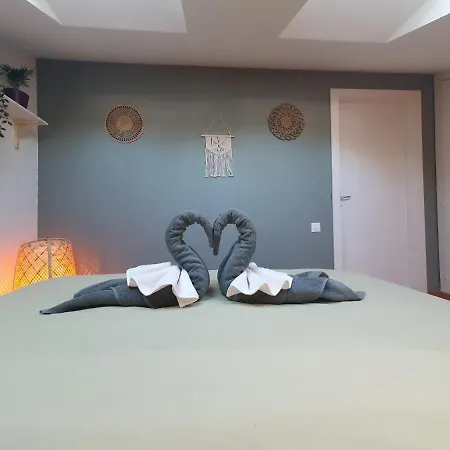 Hotel Riviera - Private In A Shared